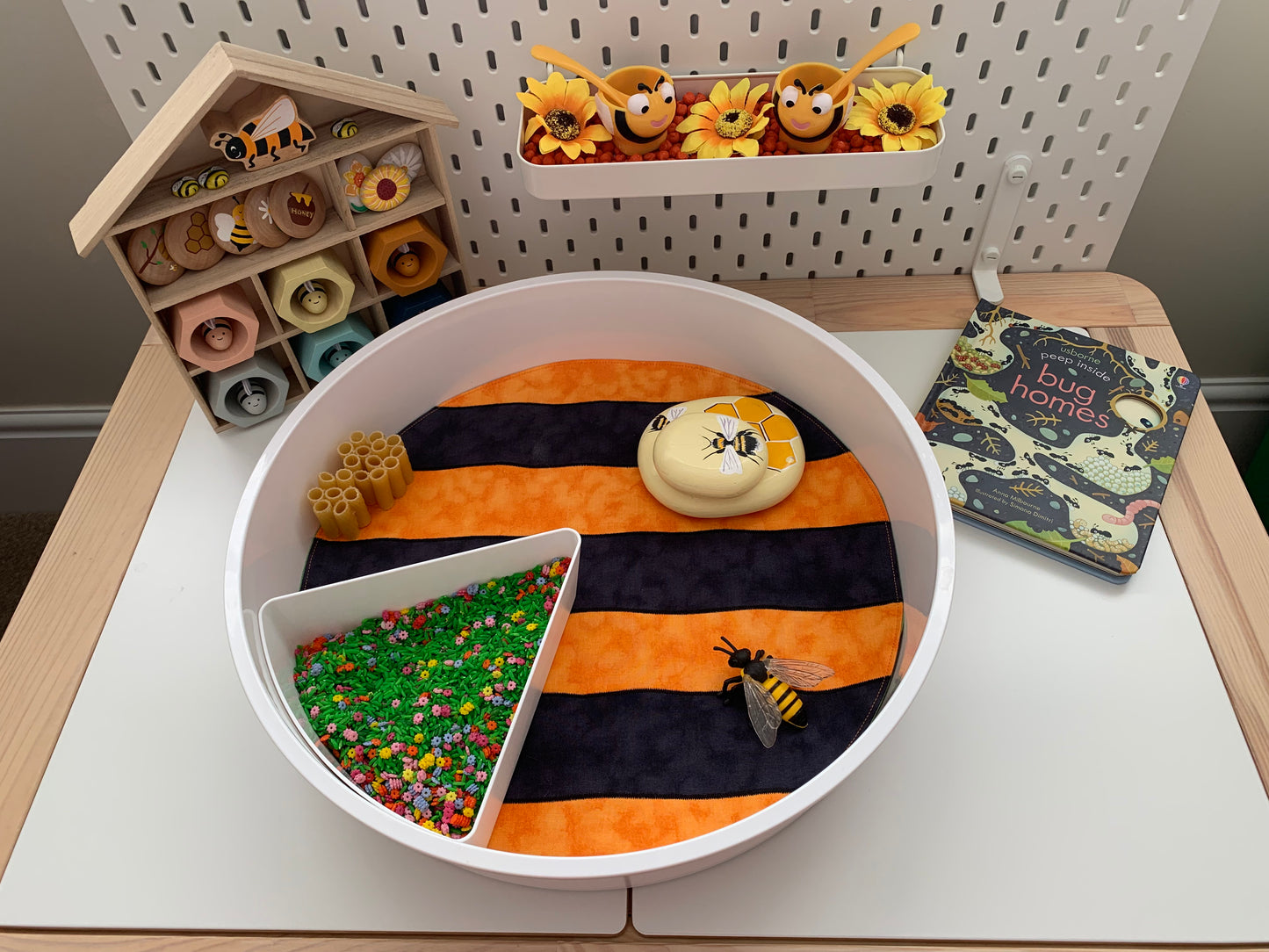 Bee Circular Play Mat - IN STOCK - Light Green Reverse