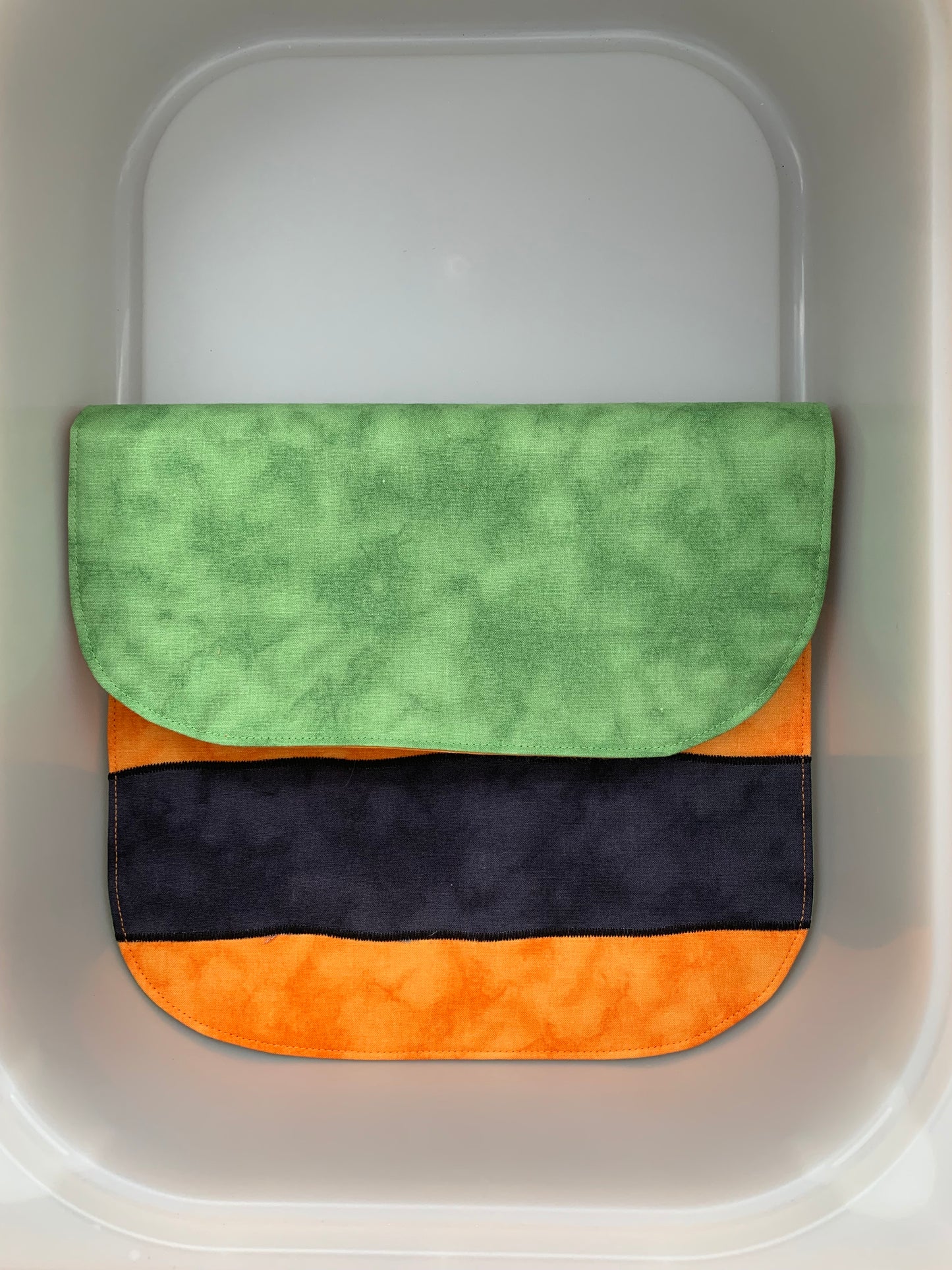Bee Tray Play Mat - IN STOCK - Light Green Reverse
