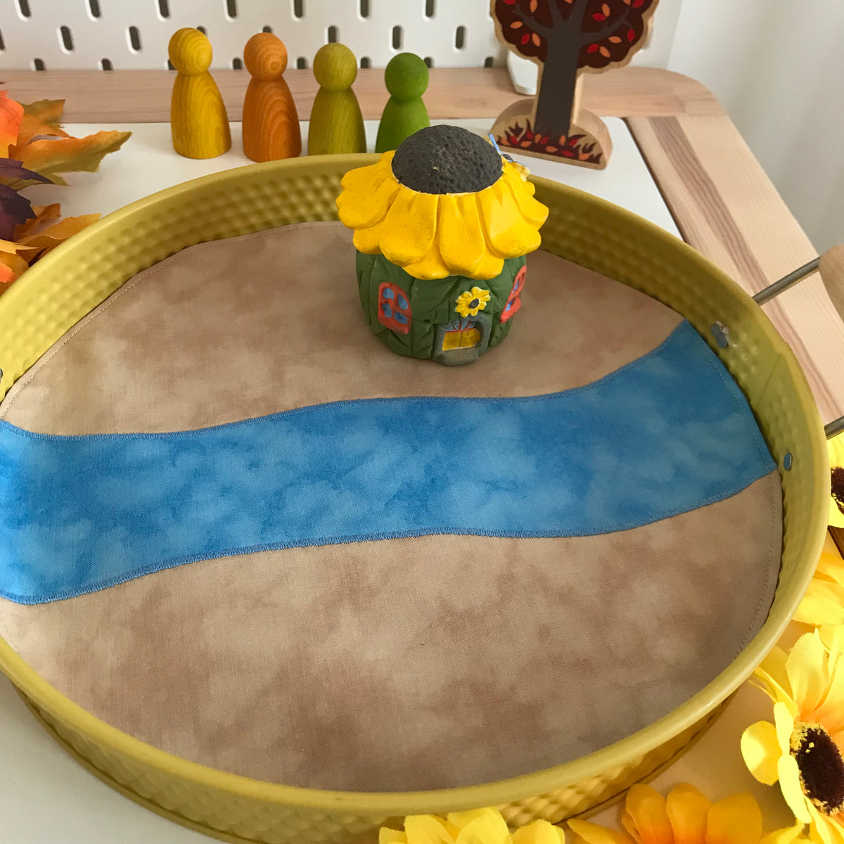 River Circular Play Mat - Dark Green reverse