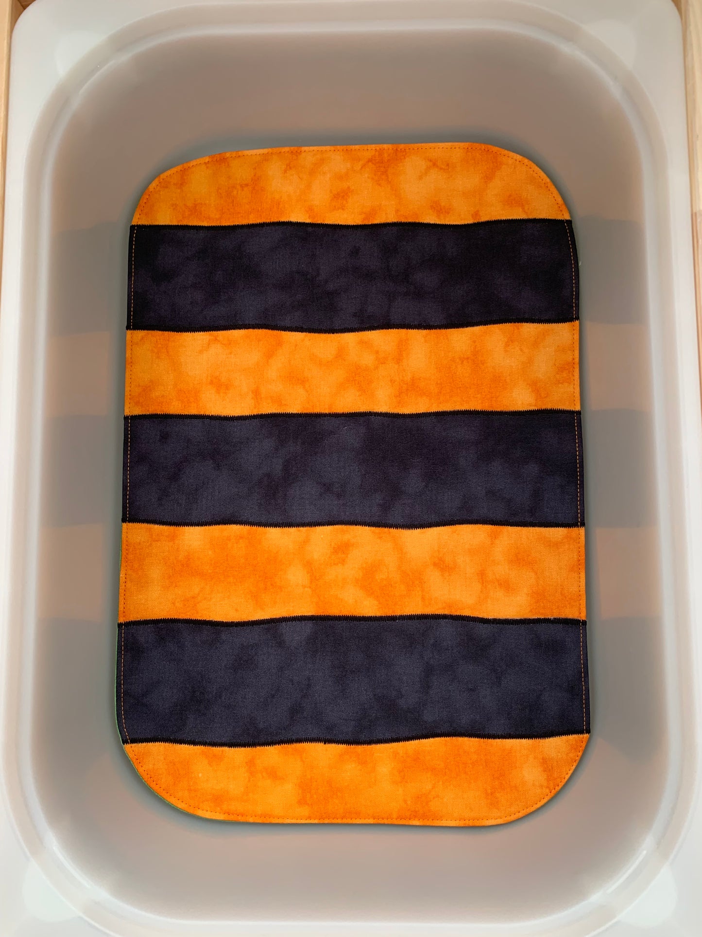 Bee Tray Play Mat - IN STOCK - Light Green Reverse