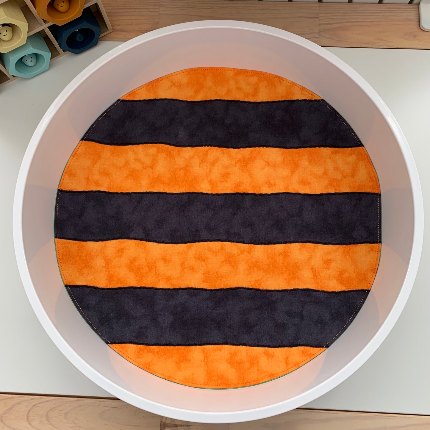 Bee Circular Play Mat - IN STOCK - Light Green Reverse