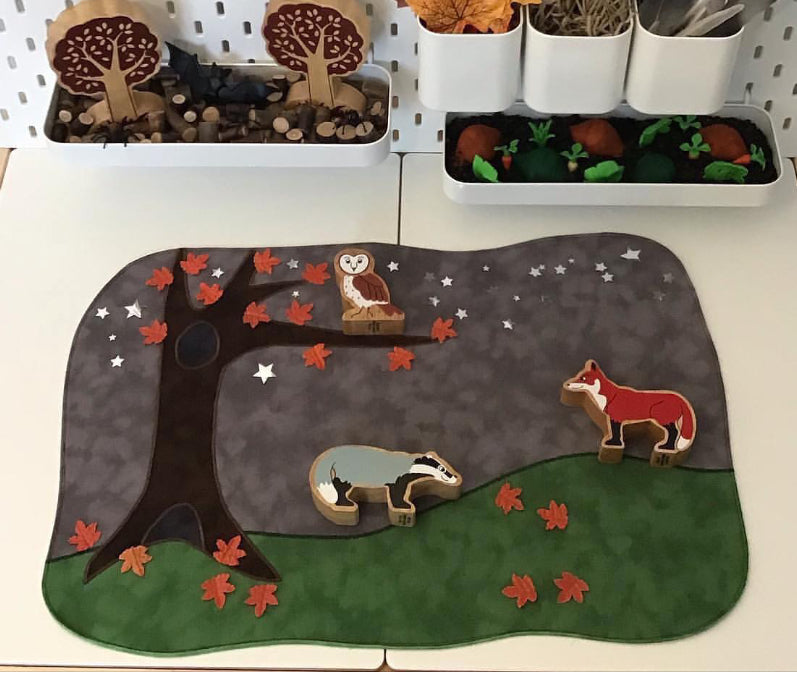 Custom Order - Laura - 1 Large, 2 Tray & 4 Minis