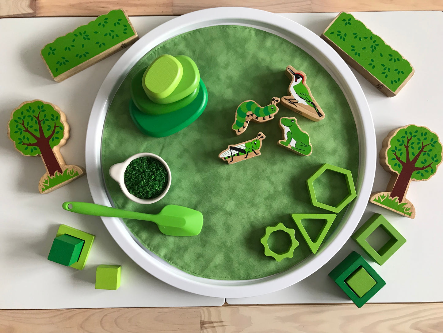 Bee Circular Play Mat - IN STOCK - Light Green Reverse