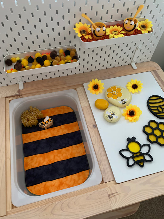 Bee Tray Play Mat - IN STOCK - Light Green Reverse
