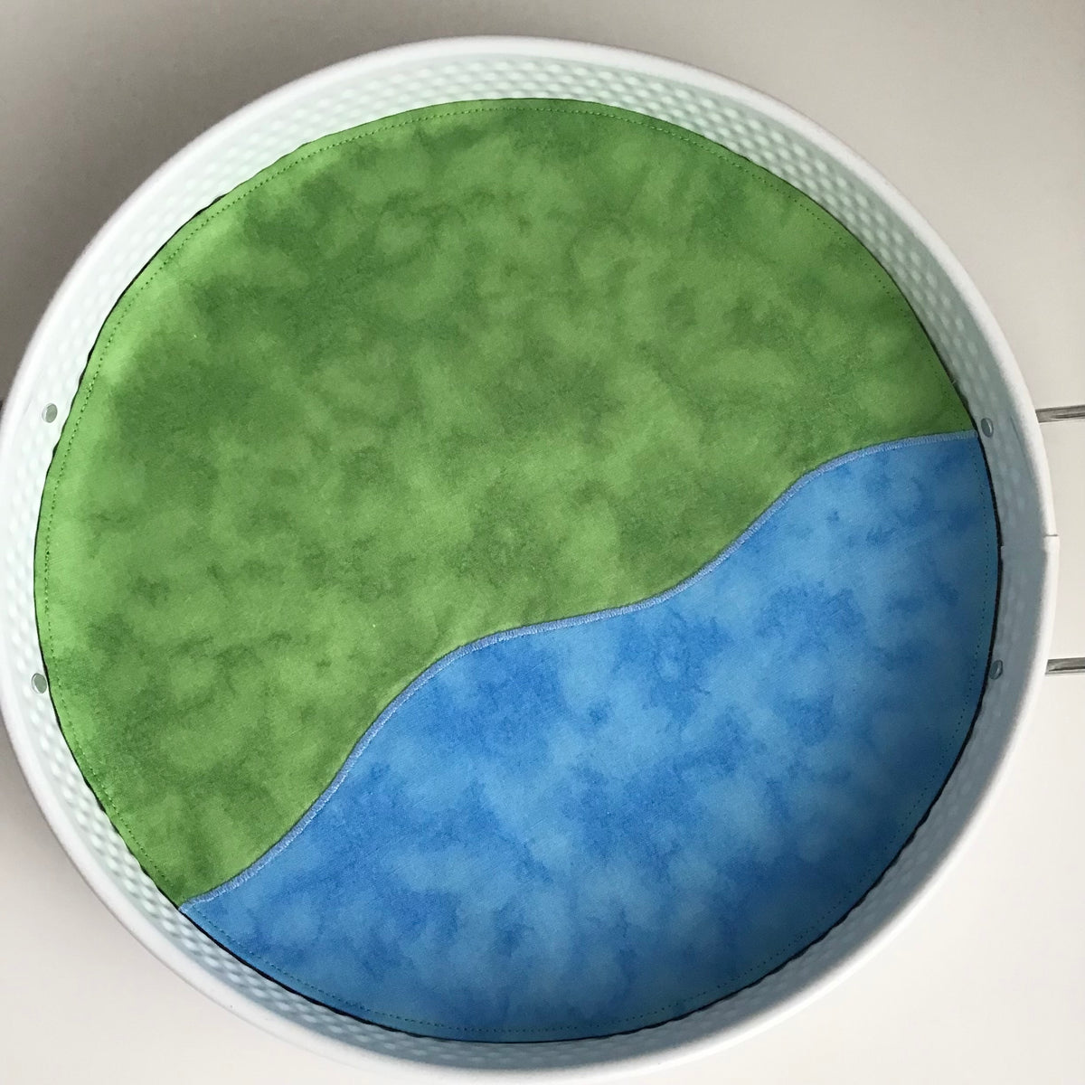Water & Meadow Circular Play Mat - Dark Green reverse