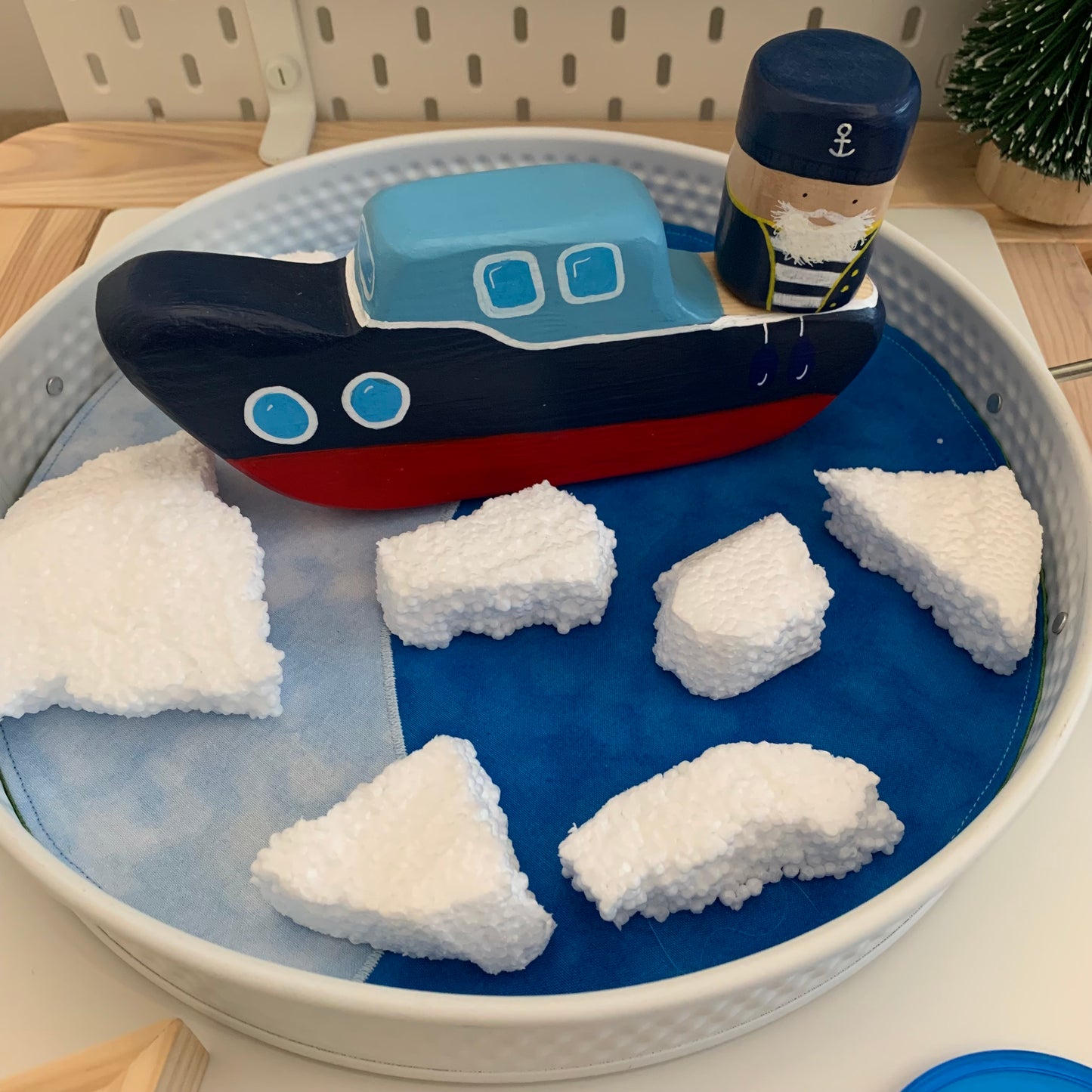 Polar Circular Play Mat - MADE TO ORDER -  Light Green Reverse