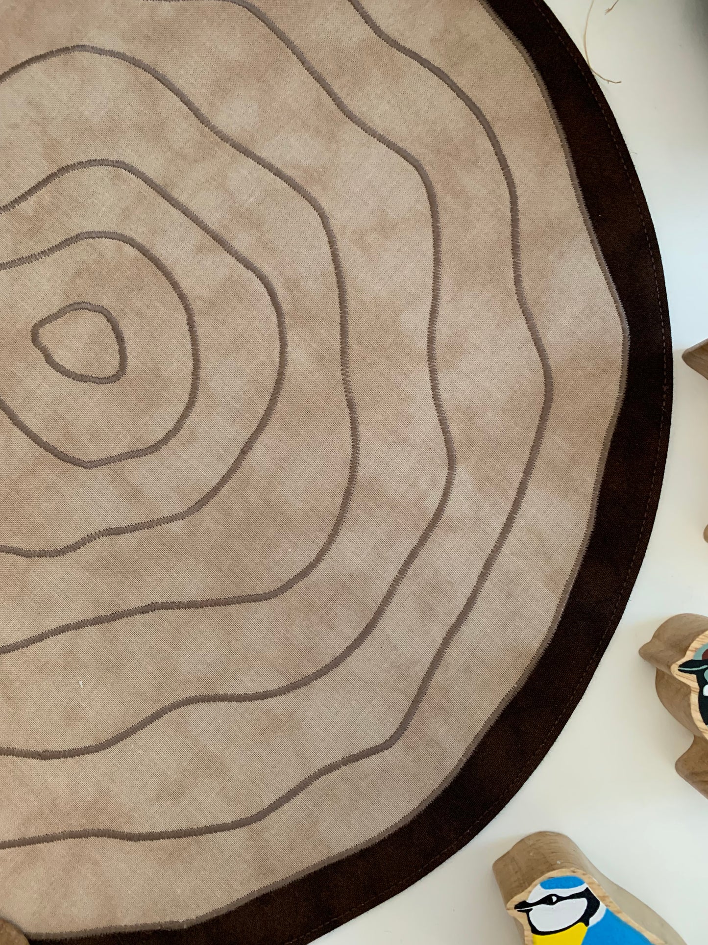 Log Slice Playmat - Dark Green Reverse