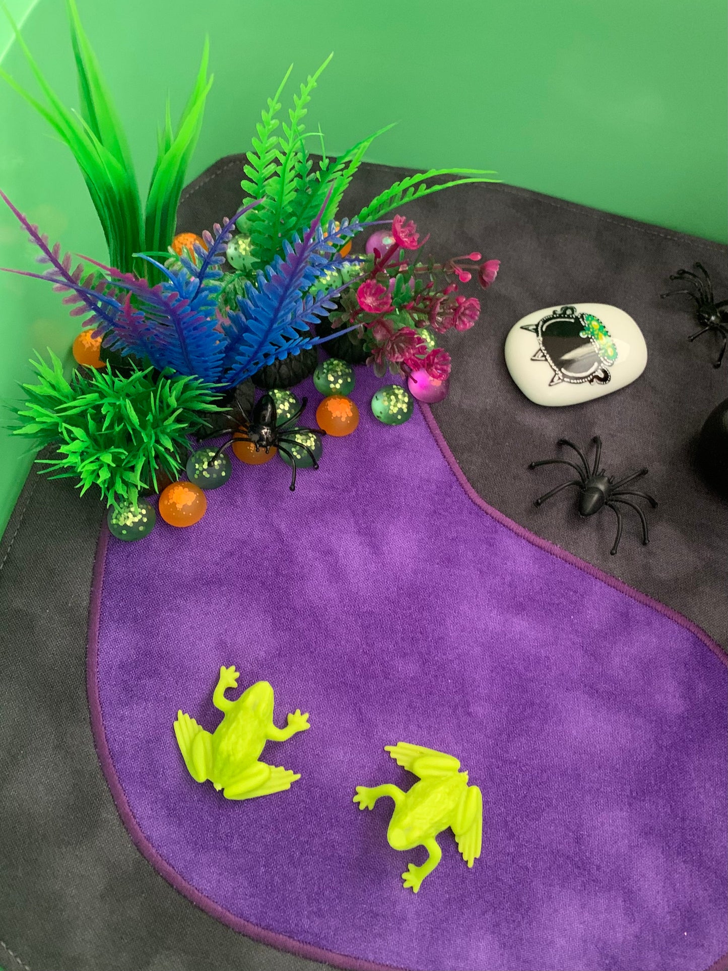 Lake Tray Play Mat - MADE TO ORDER - Dark Green Reverse