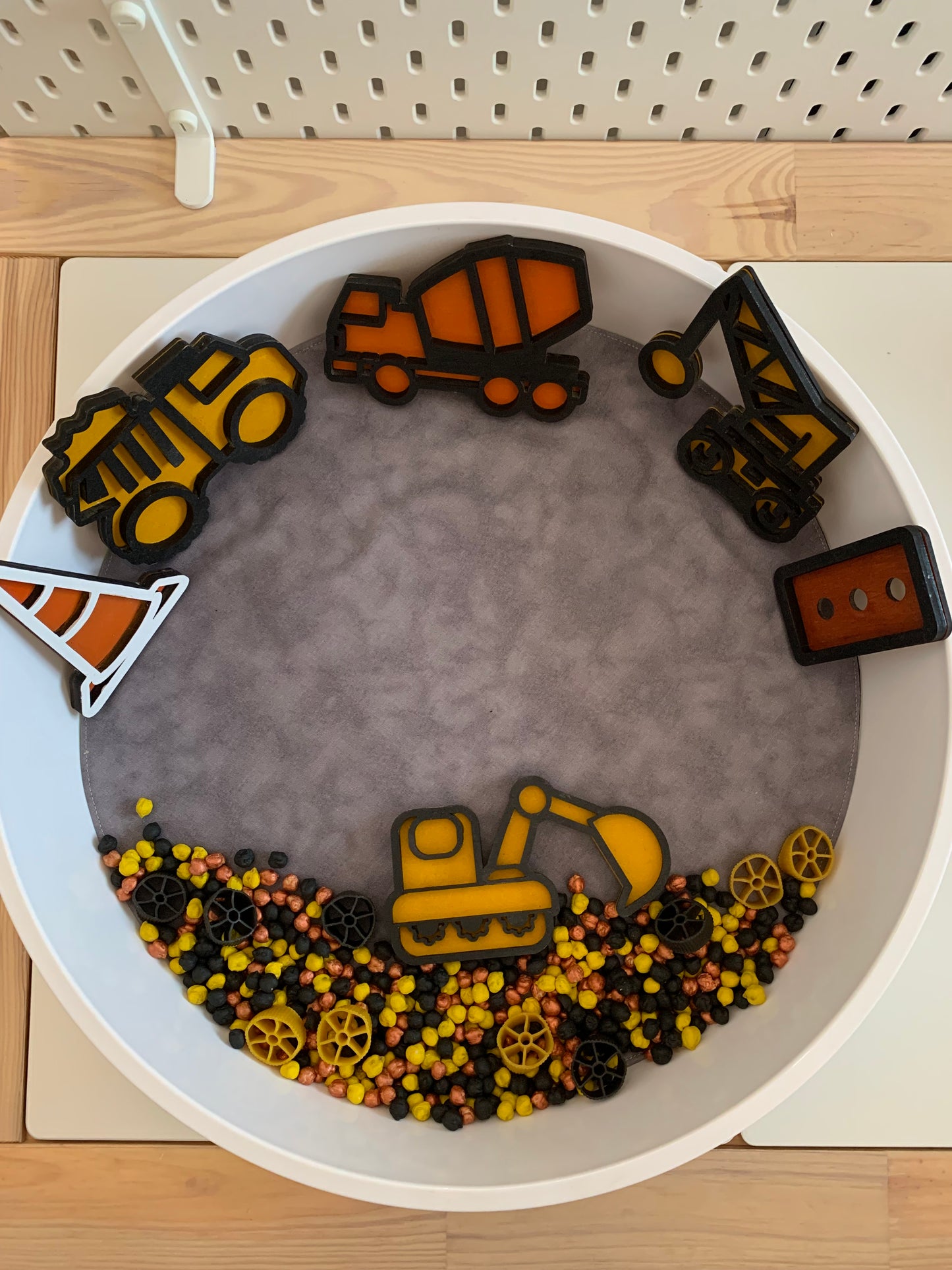 Grass & Earth - IN STOCK - Circular Play Mat - Grey Reverse