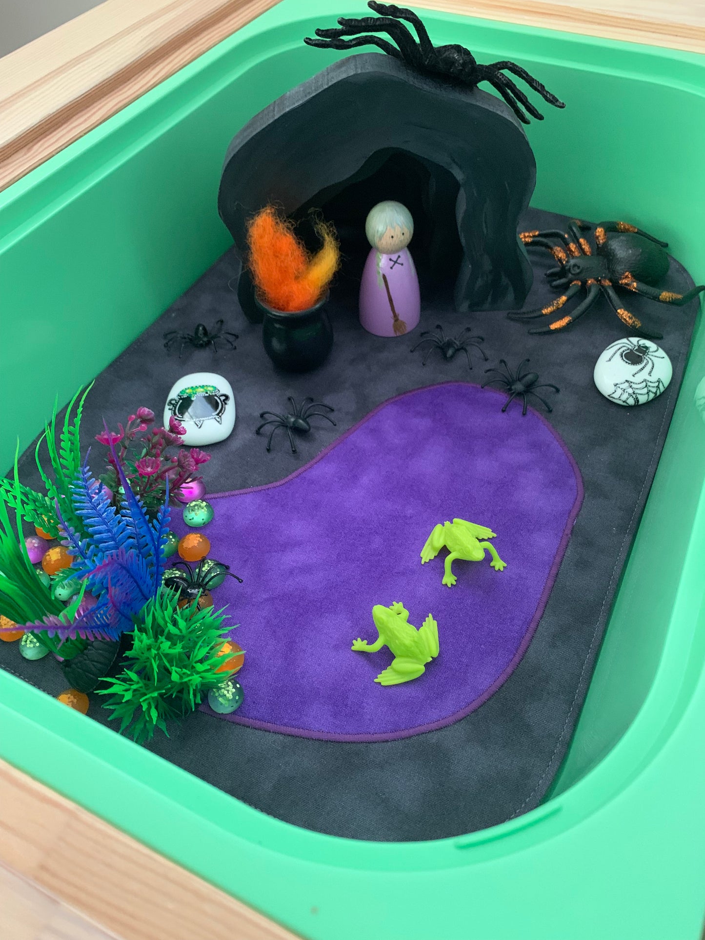 Lake Tray Play Mat - MADE TO ORDER - Dark Green Reverse