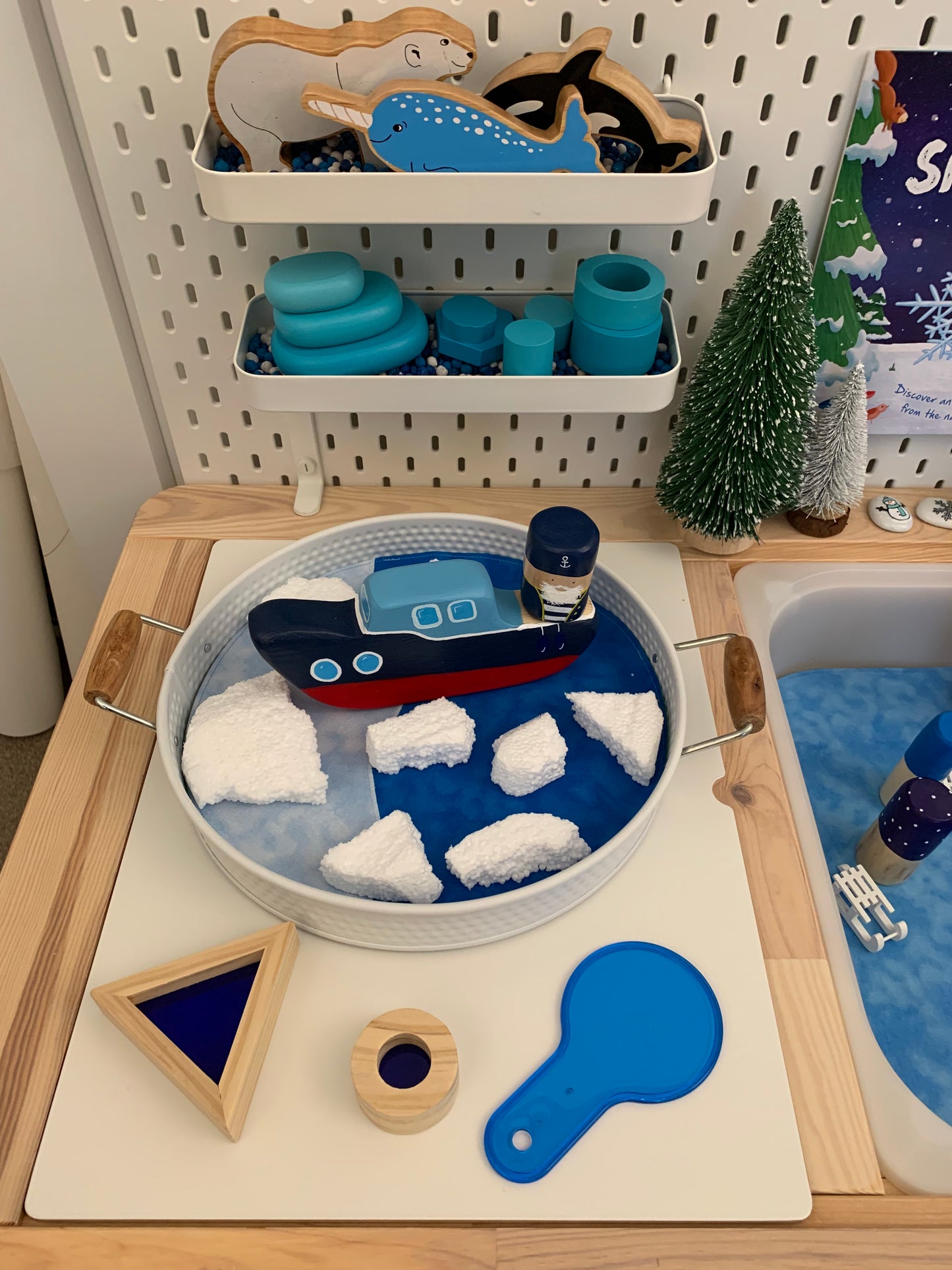 Polar Circular Play Mat - MADE TO ORDER -  Light Green Reverse