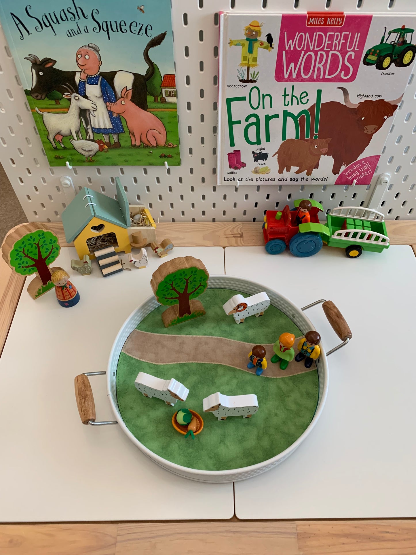 Grass/Field with Path - Circular Play Mat - Jade Reverse