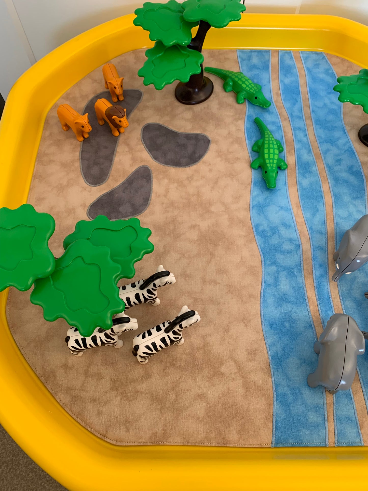 Tuff Tray Play Mat - IN STOCK - Arid Land with River bed and Rocks - Mid Blue reverse