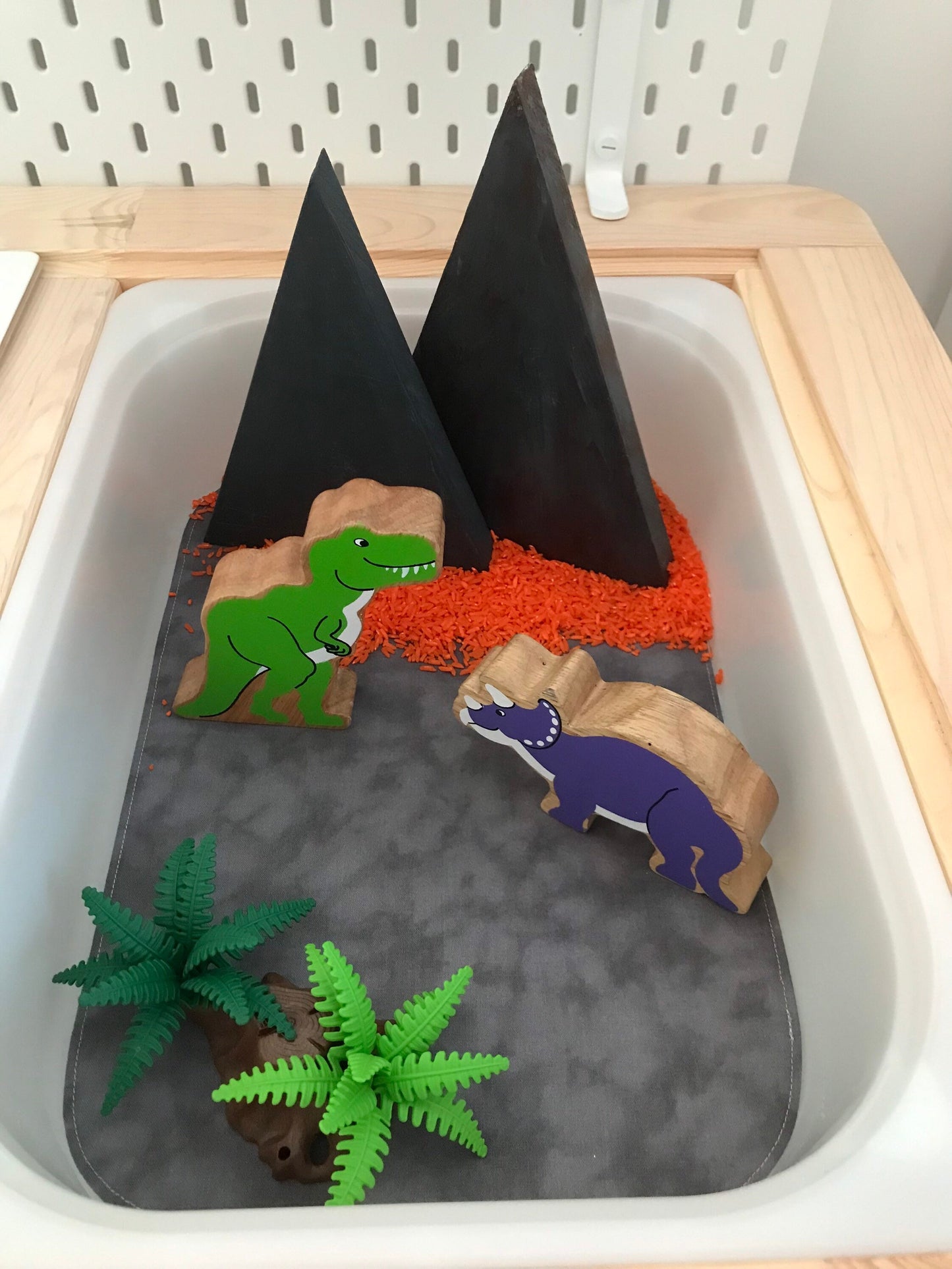 Tray Play Mat - MADE TO ORDER - 🌈 More Colour Options - Reversible